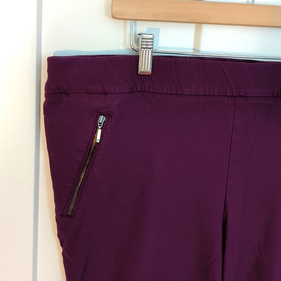 Stretchy Cropped Dress Pants - Picture 2 of 2